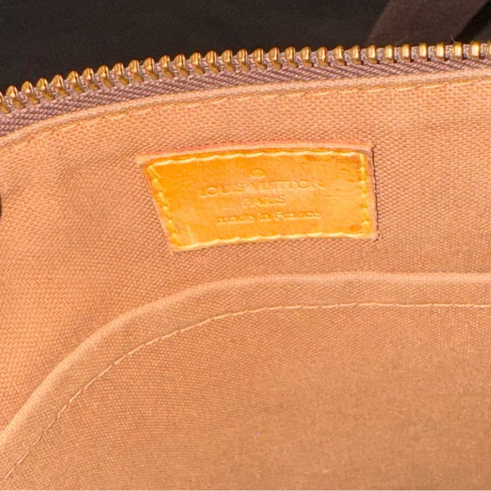 Louis Vuitton Pochette - DISCONTINUED - Picture 10 of 15